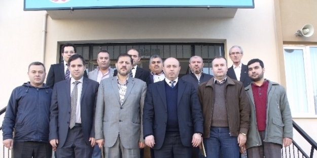 Salihli Ak Parti’den Okullara Ziyaret