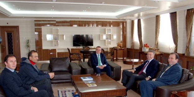 Ağaoğlu, Ardahan’a Yapılacak Golf Sahasını İnceledi