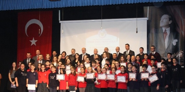 Fatih Kolejli Mucitlerde Ödül Yağmuru