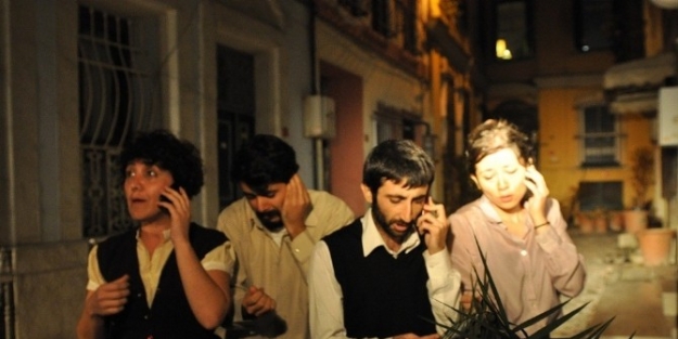 Emekliler, Tiyatroya Gitti