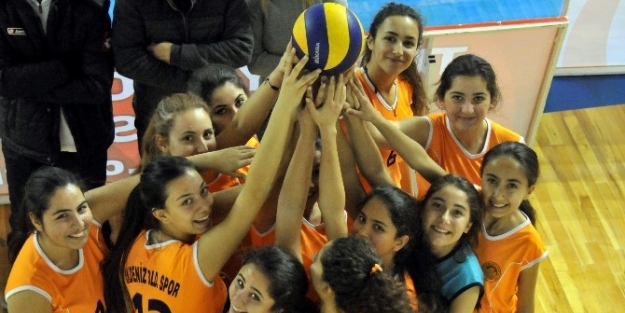 Akdeniz Belediyespor Voleybolda Da İddiali