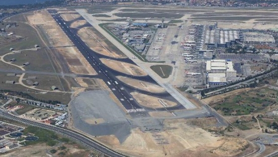 Bakan'dan flaş Atatürk Havalimanı açıklaması