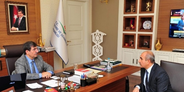 Başkan Kara Çevre Ve Şehircilik Bakanı Güllüce İle Görüştü