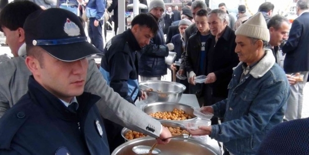 Hibe Vidanşör İçin Bakan Güllüce’ye Lokmalı Teşekkür