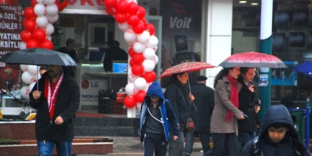Edremit Körfezine Şiddetli Yağış Uyarısı Yapıldı