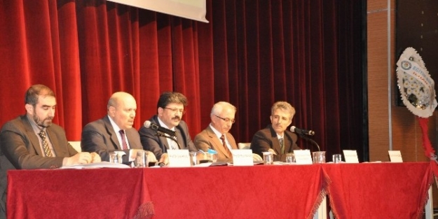 Sivas’ta ‘hz.hatice’ Sempozyumu Düzenlendi