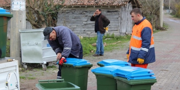 Belediyeden Köylere Yeni Konteyner