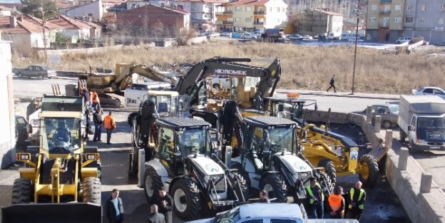 Pınarbaşı Belediyesi Araç Filosunu Genişletti