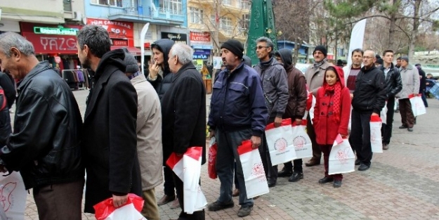 Eskişehir’de Fidan Dağıtımı Devam Ediyor