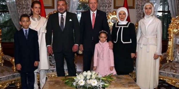 Fas Kralı ile bir araya geldi