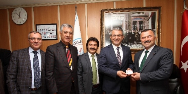 Karşıyaka’nın Filizlerine Şoförlerden Destek