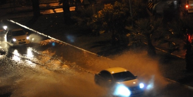 Akçakoca’da Sağanak Yağış