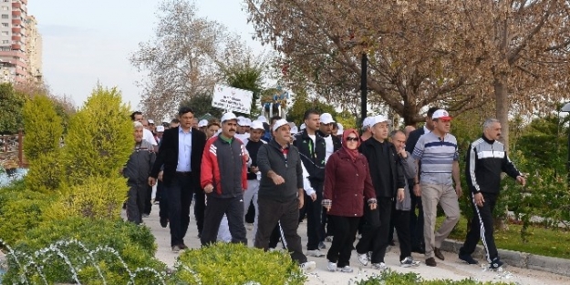 Adana’da "sağlıklı Beslenme Ve Hareketli Yaşam Yürüyüşü"