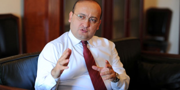 Yalçın Akdoğan: Bu Kandil'e nanik yapmaktır!