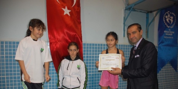 Anadolu Yıldızlar Ligi Yüzme Müsabakaları Sona Erdi