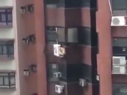 Aşk kaçamağında eşe yakalanınca...