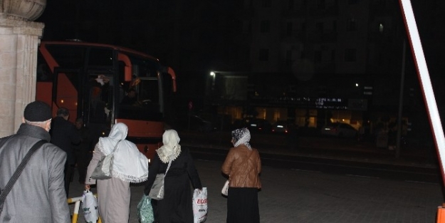 İlk Umre Kafilesi Mardin’den Hareket Etti