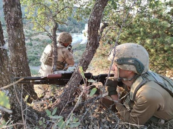 İçişleri: 2'si yeşil kategoriden 3 terörist etkisiz hale getirildi