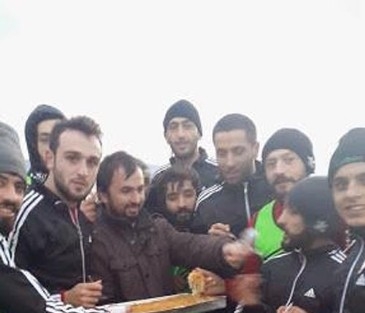 Sorgun Belediyespor Taraftarından Futbolculara Tatlı İkrami