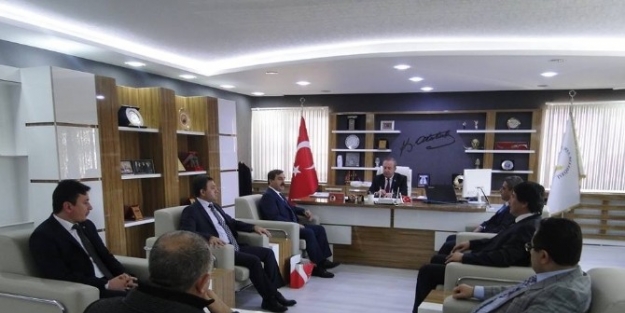 Türk Sağlık-sen Genel Başkanı Belediye Başkanı Şahiner’i Ziyaret Etti