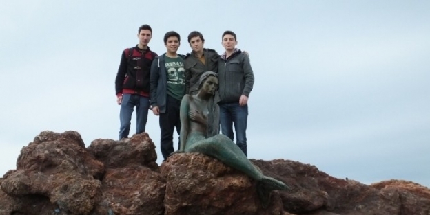 Ören Sahilinde Deniz Kızı Heykeli İlgi Odağı Oldu