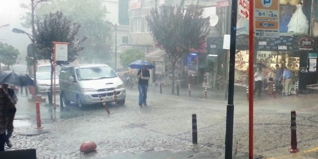 Bandırma’da Şiddetli Yağmur