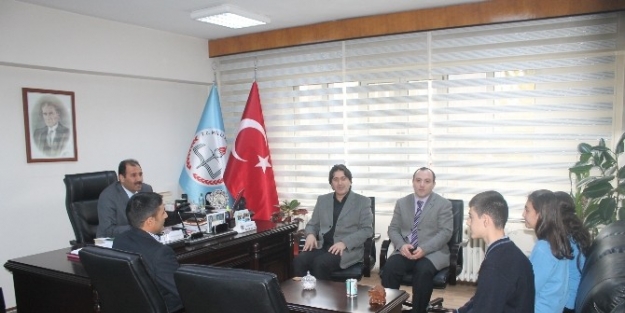 Ortaokul Öğrencilerinden Örnek Davranış