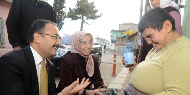 Uşak’ta “yaşlanıyoruz Yalnızlaşıyoruz" Projesi