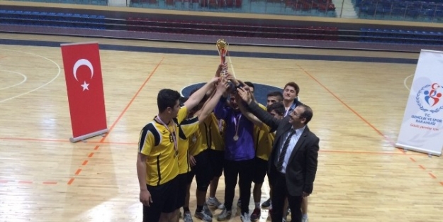 Hentbol Müsabakaları Sona Erdi