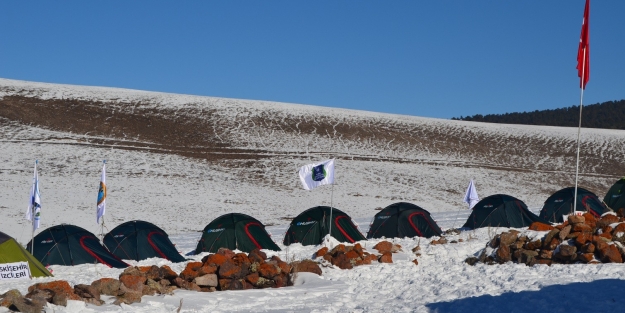 Şehitleri unutmadılar!