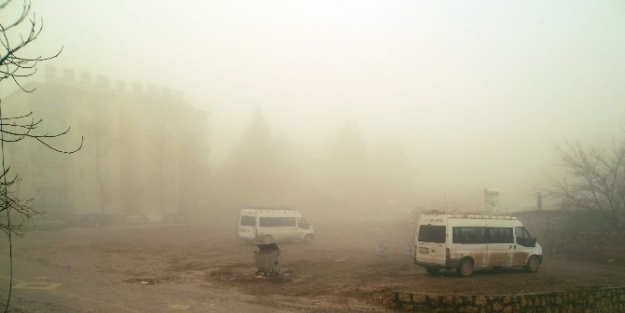 Gerger’de Yoğun Sis Hayatı Olumsuz Etkiledi