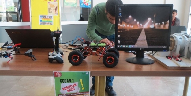 Çodam’i Robotlar Bastı