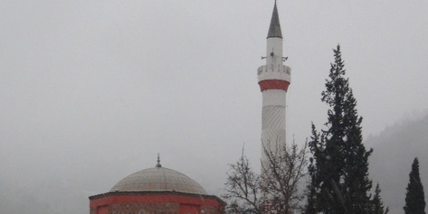 Manisa’da Kar Yağışı Başladı