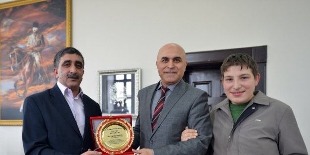 Zihinsel Engellilerin Gönüllerinin Başkanı Korkut