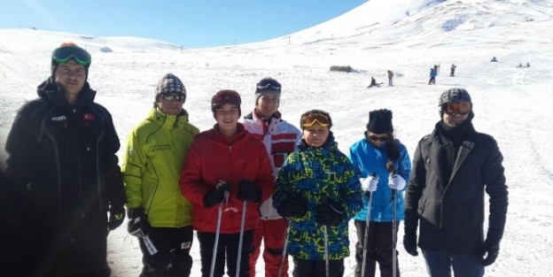 Gkv Ortaokulu Öğrencileri Erciyes’te Kış Kampında