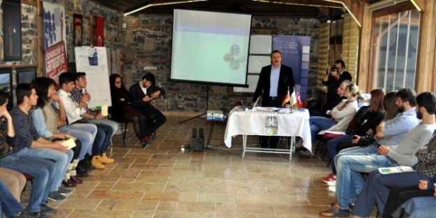 Seydişehir’de Gençlere “kampanya Yönetimi” Eğitimi