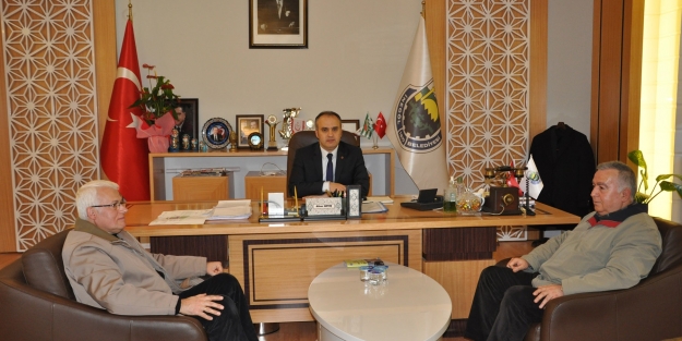 Şehit babasından başkana ziyaret