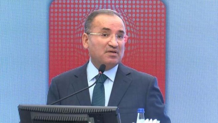 Bozdağ: "Adalet yok diye bağıranların gündeme getirdiği dava sayısı beşten fazlasını sayan çıkmıyor"