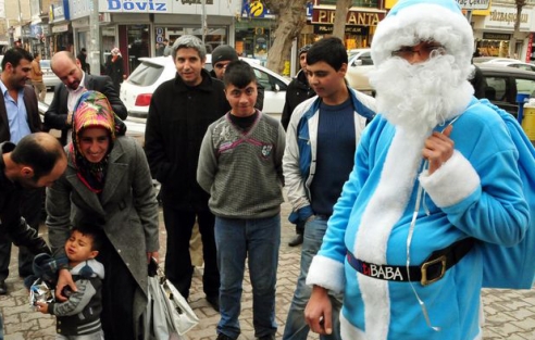 Noel Baba değil Kahvaltı Baba