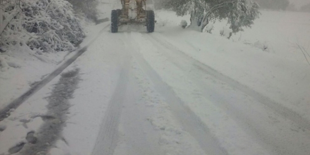 Köy yolları ulaşama kapandı