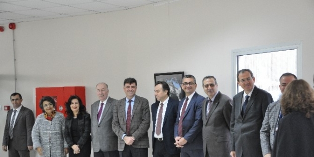 Ege Üniversitesi Tıp Fakültesi Yeni Yıla ’’merhaba’’ Dedi