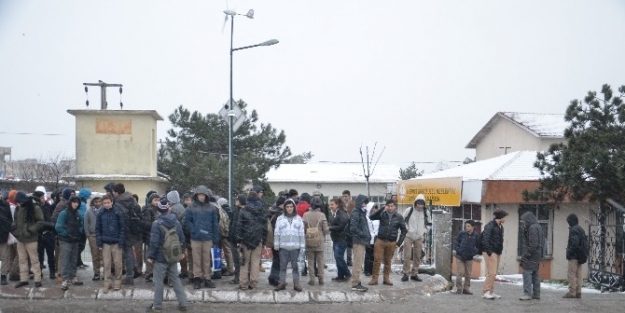 Çorlu’da Eğitime Kar Engeli