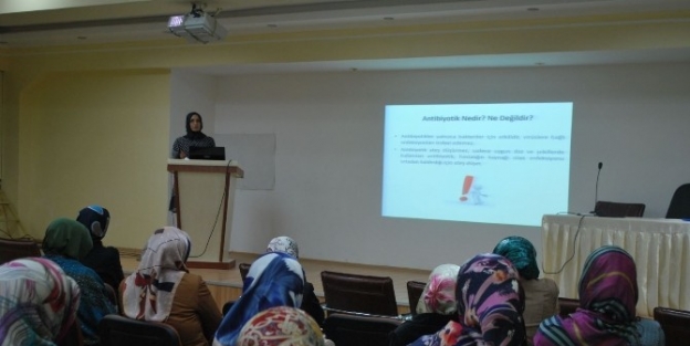 Akılcı İlaç Kullanımı Toplantısı