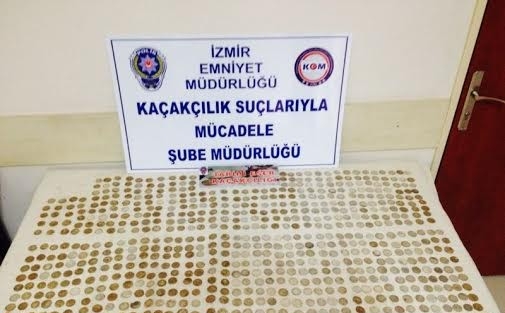 Abbasi Dönemine Ait Tarihi Eserleri Satmak İsterken Yakalandı