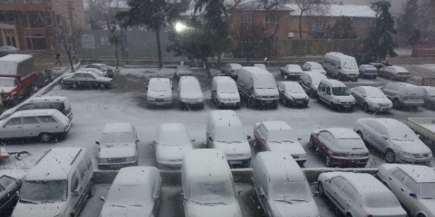Tekirdağ’ın Şarköy İlçesinde 28 Mahalleye Ulaşımı Sağlayan Yollar Kapandı
