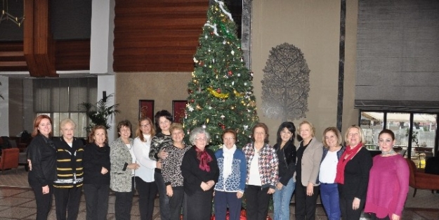 Çocuklar Üşümesin Dediler Kolları Sıvadılar