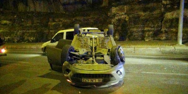 Trafikte mesaj yazmaya çalışırken başına ne geldi!