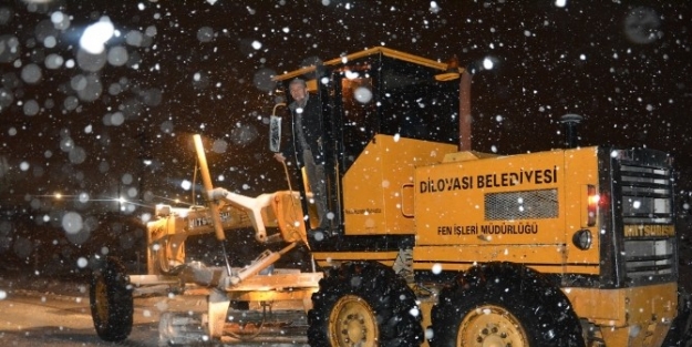 Dilovası’nda Kar Timleri Görev Başında