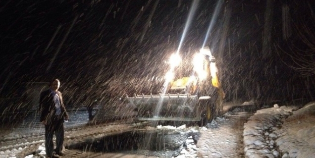 Saruhanlı’da Kapanan Yollar Ulaşıma Açıldı