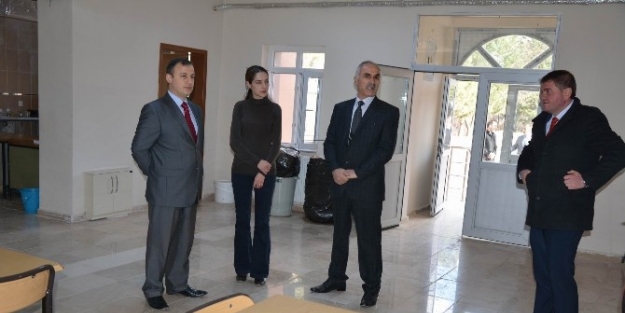 Suşehri Kaymakamı Perçi, Yeni Sgk Binasında İncelemelerde Bulundu